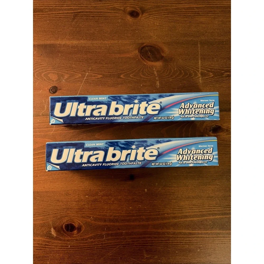 Ultra Brite Baking Soda & Peroxide Whitening Toothpaste, 6oz (170g) (Pack of 2)